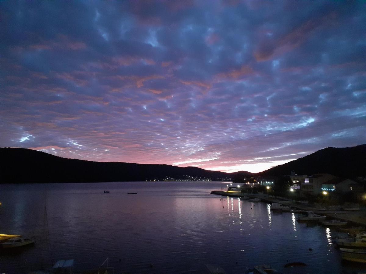 Sea View Apartment Sunrise Poljica & Blue Lagoon Rent A Boat Bagian luar foto