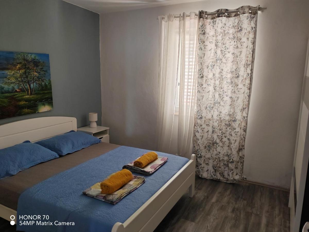 Sea View Apartment Sunrise Poljica & Blue Lagoon Rent A Boat Bagian luar foto