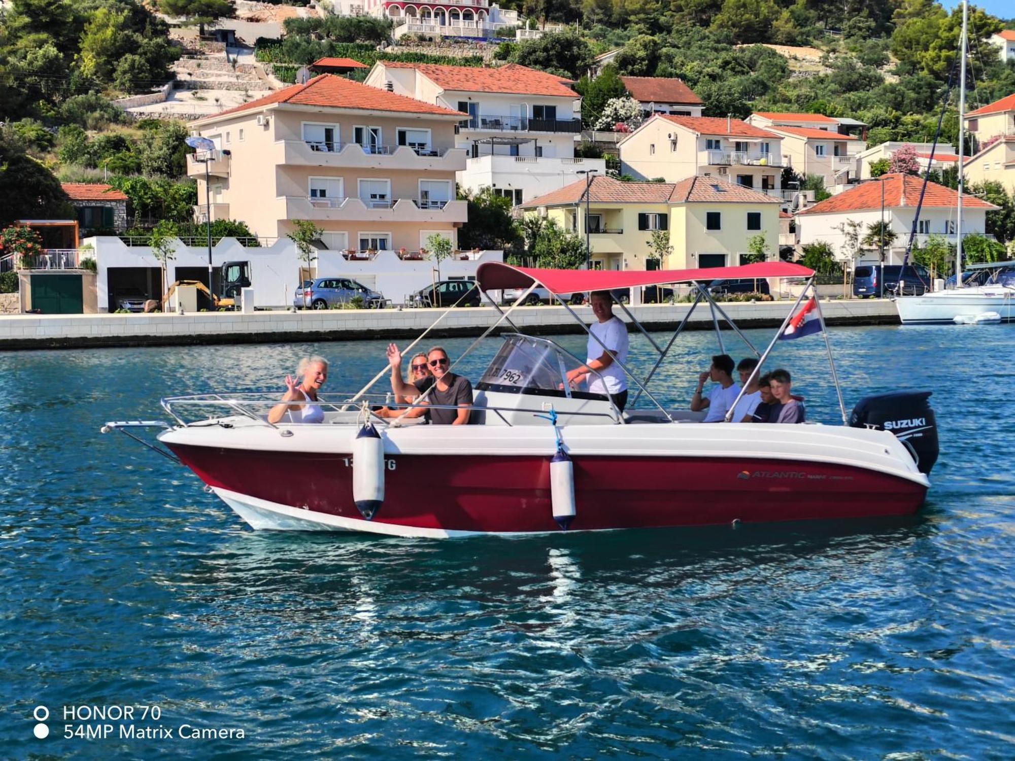 Sea View Apartment Sunrise Poljica & Blue Lagoon Rent A Boat Bagian luar foto